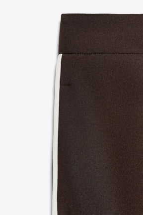 Straight-leg trousers with stripe