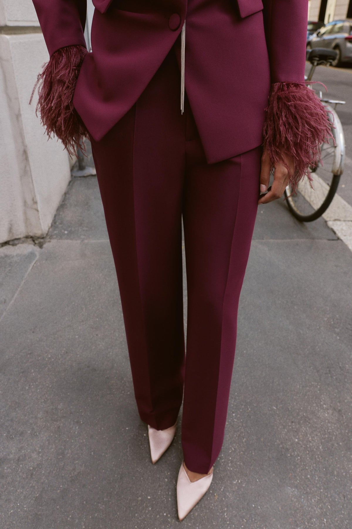 Straight high-waist trousers