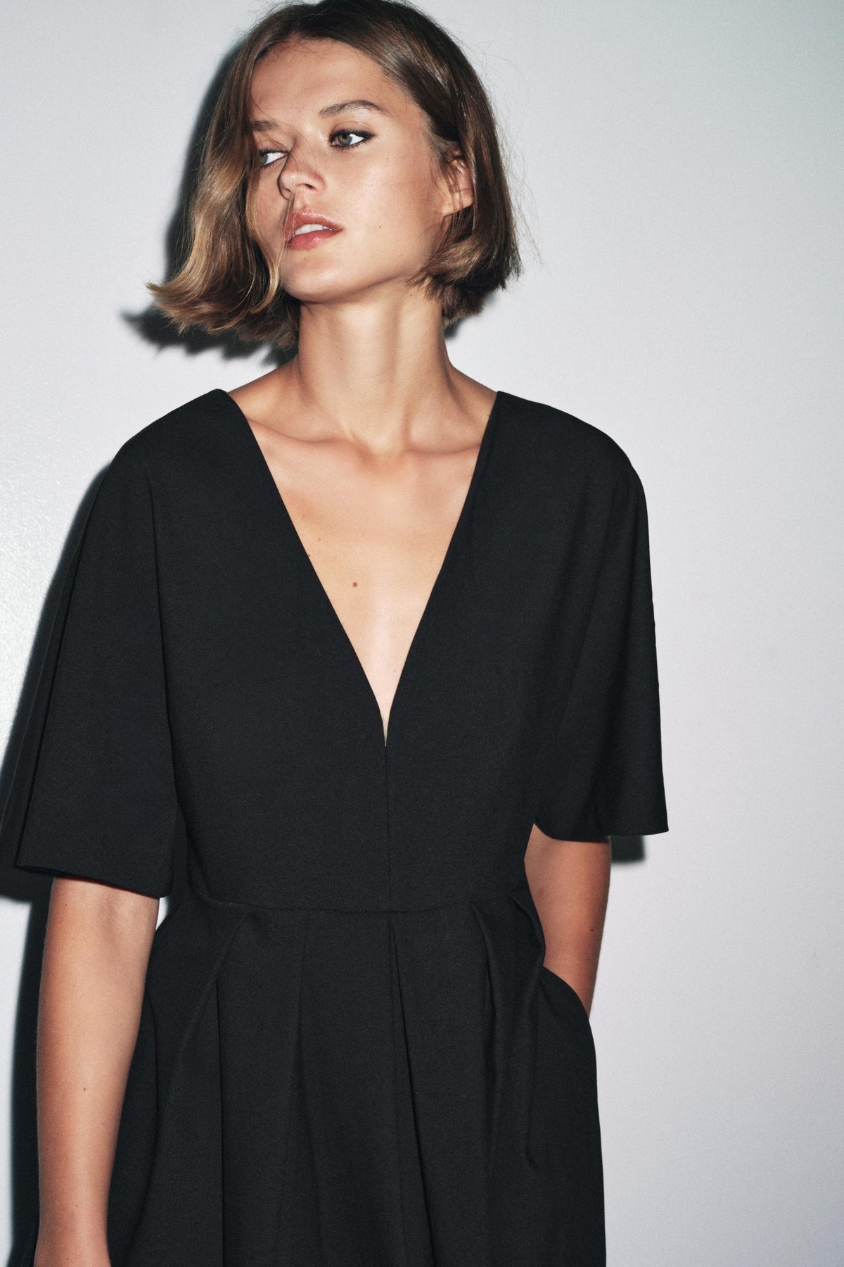 ZW COLLECTION V-NECK MIDI