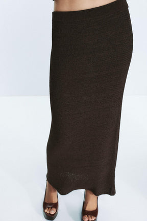 TEXTURED KNIT MAXI SKIRT - Image 2