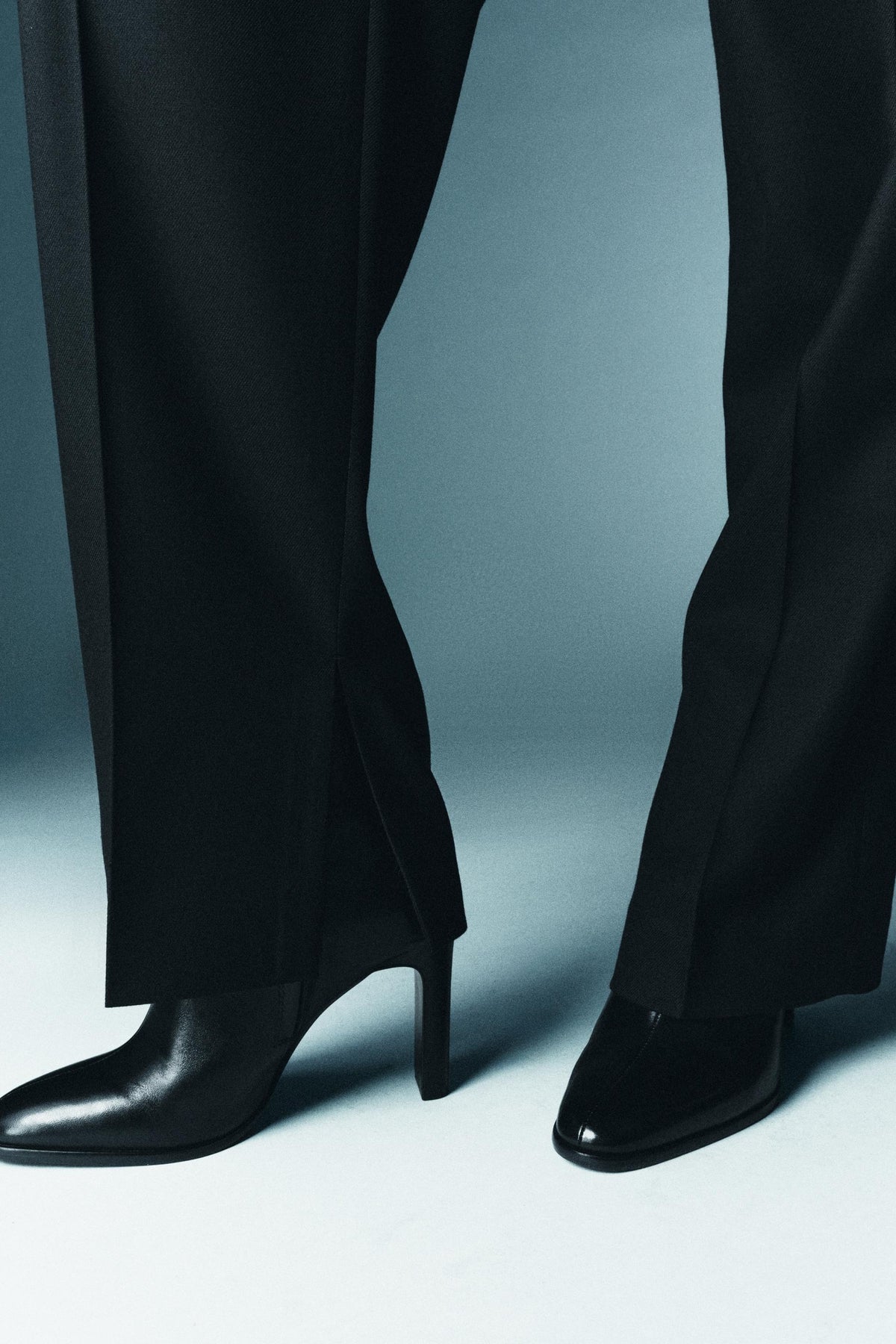 100% WOOL DARTED TROUSERS