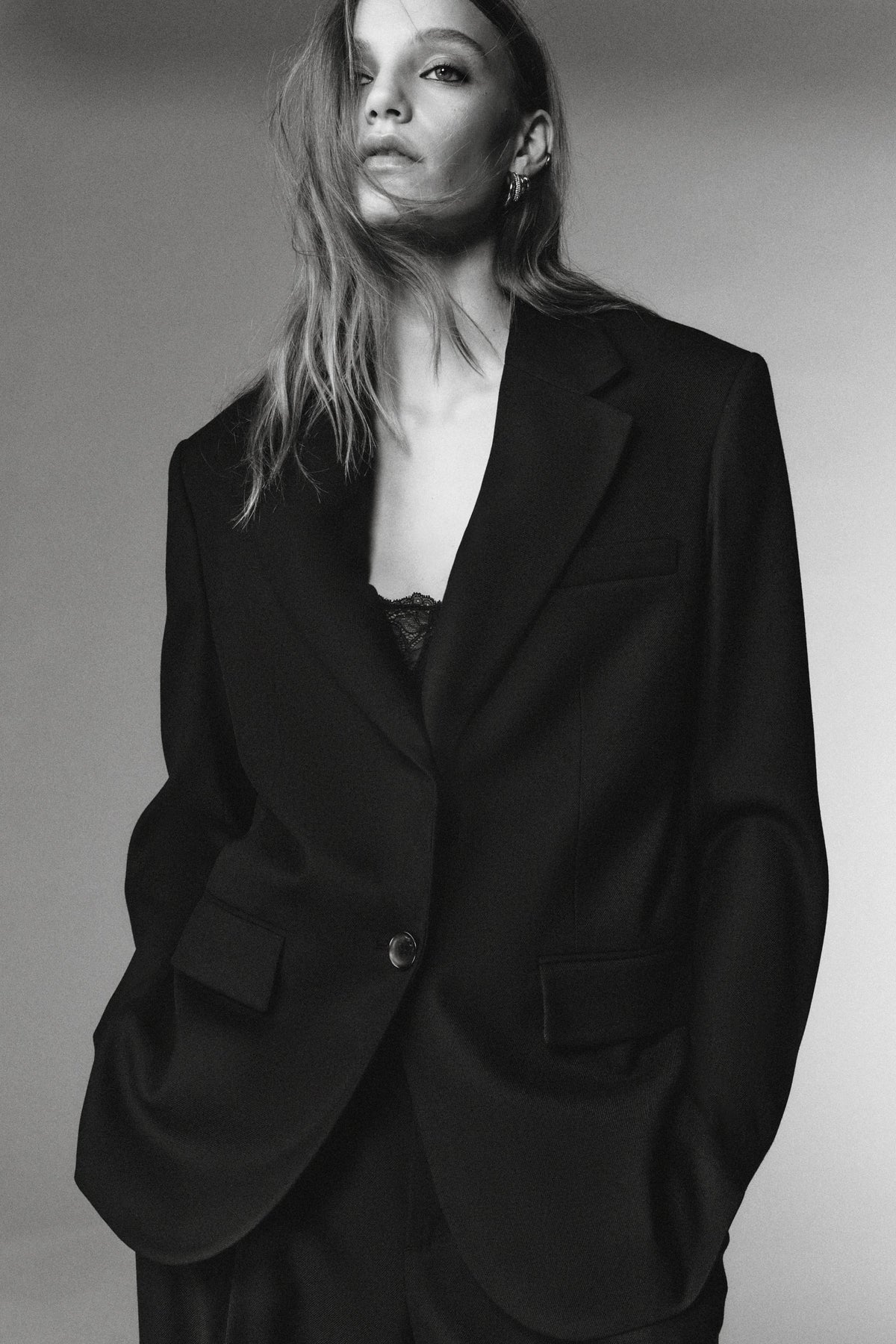 100% WOOL DARTED TROUSERS