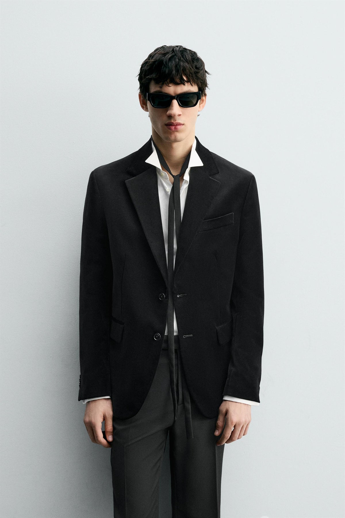 REGULAR FIT VELVET BLAZER - Image 2