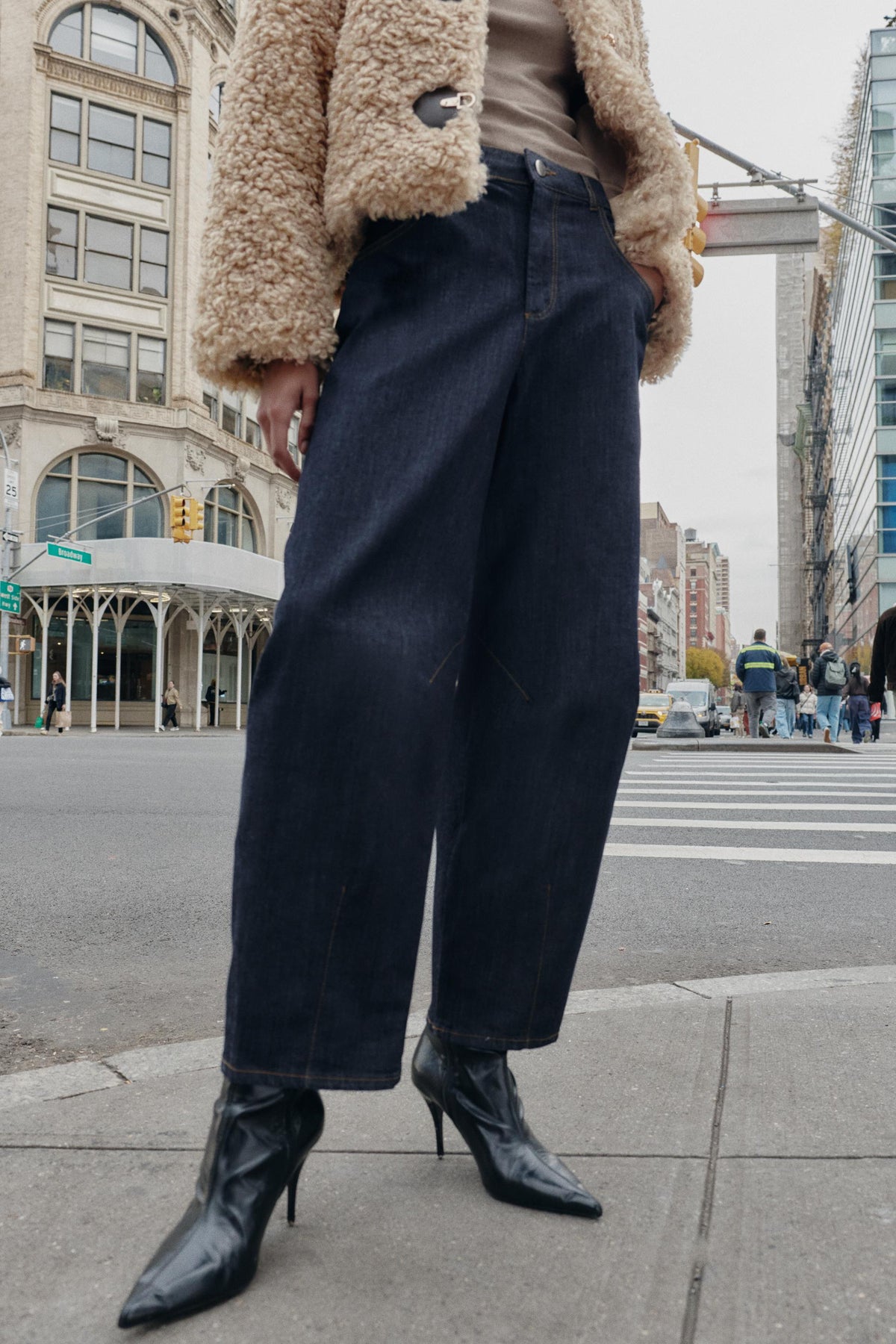 Balloon-Leg Trousers