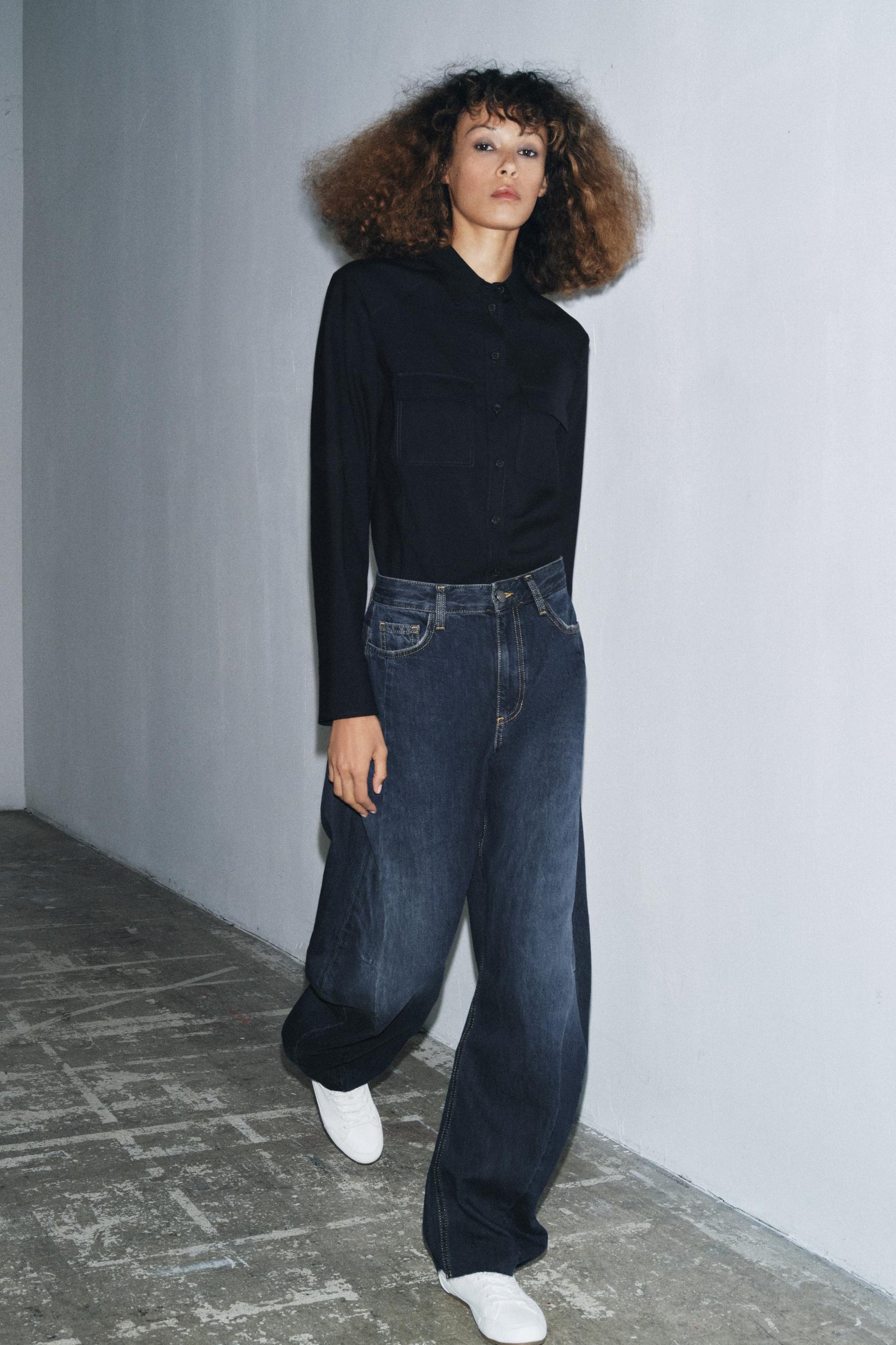 Barrel Mid-Waist Jeans