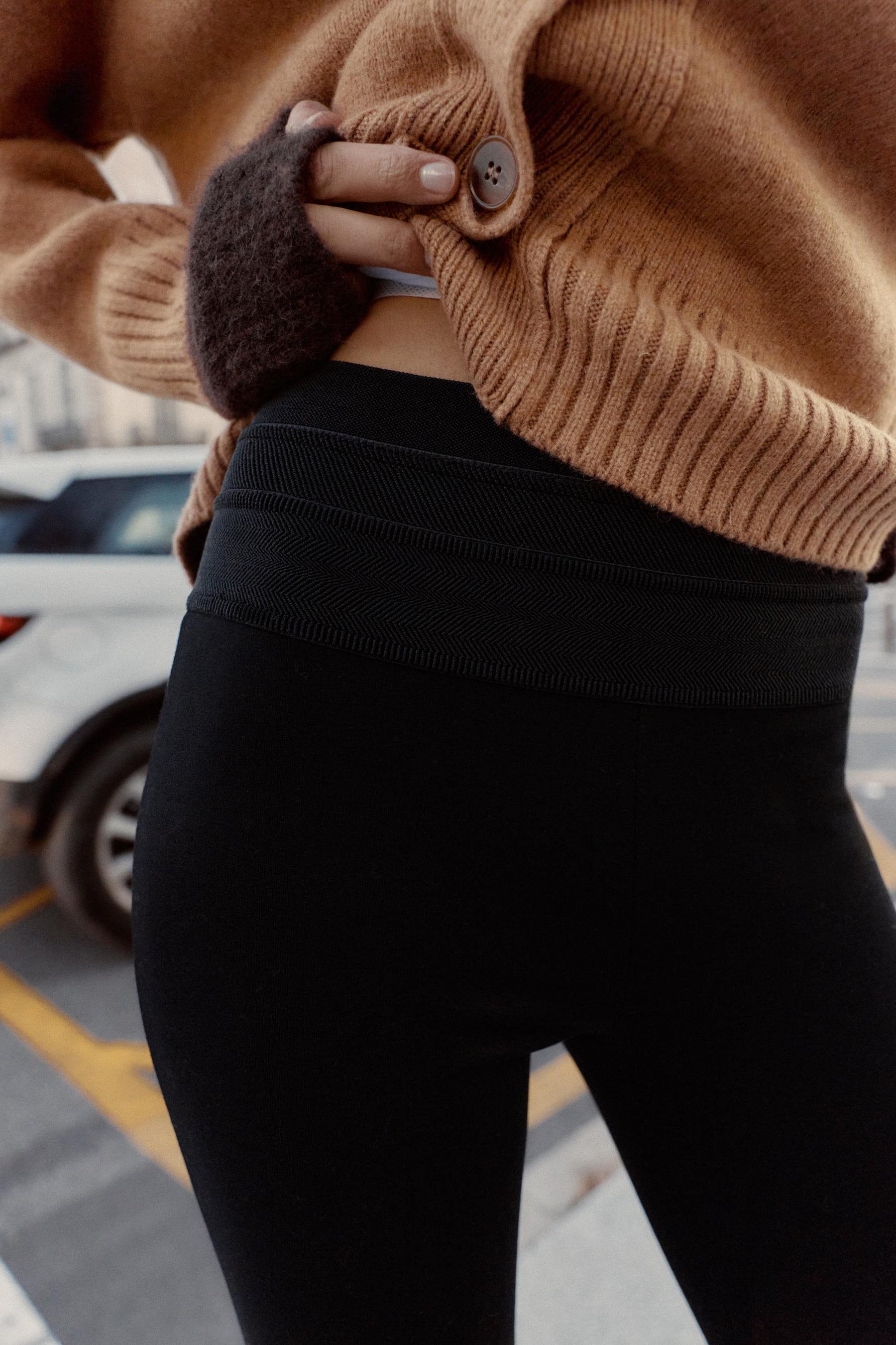 High-waist slim trousers