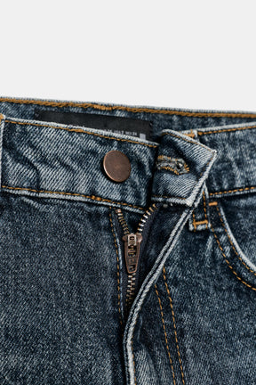 Straight Tapered High-Waist Jeans