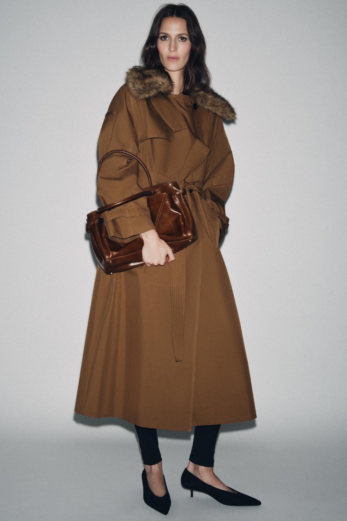 SUEDE KITTEN HEEL SHOES