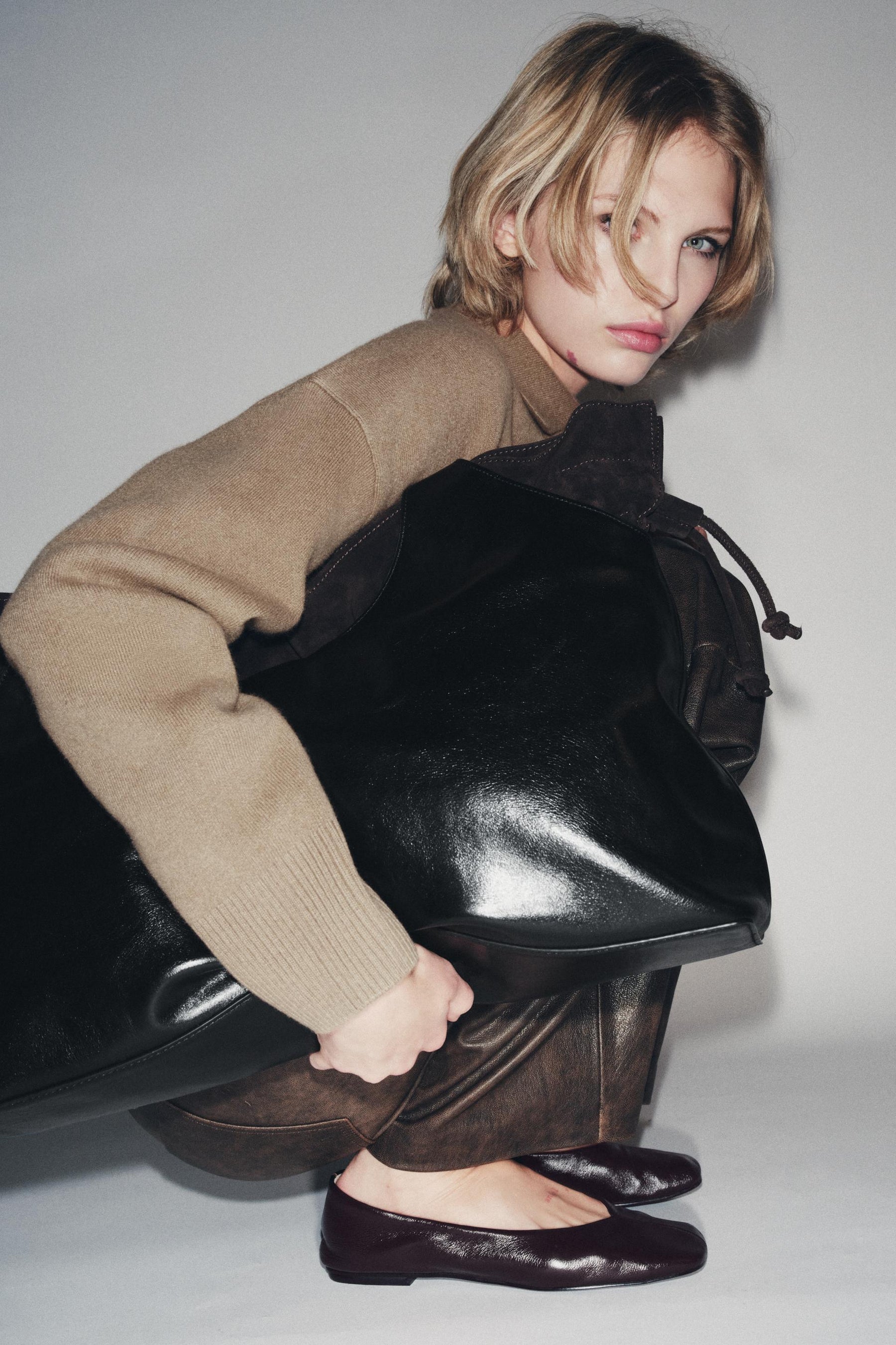 LEATHER BALLET FLATS