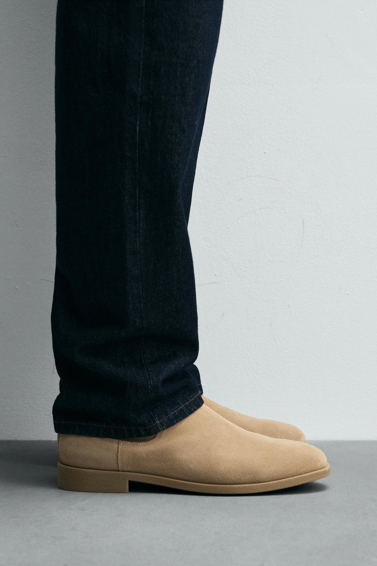 LEATHER CHELSEA BOOTS - Image 1