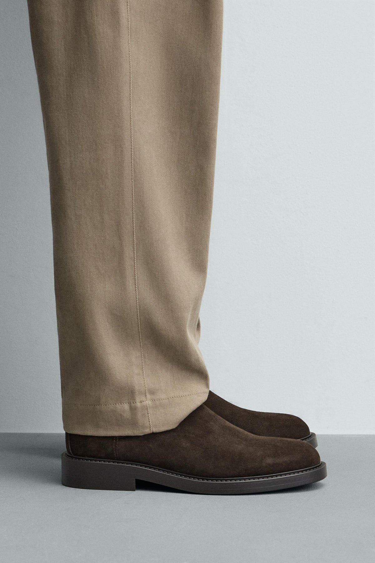 LEATHER CHELSEA BOOTS - Image 1