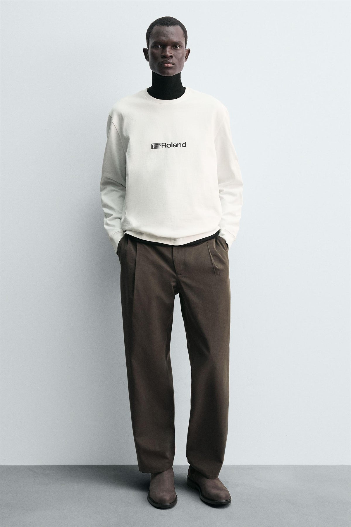 LEATHER CHELSEA BOOTS - Image 2