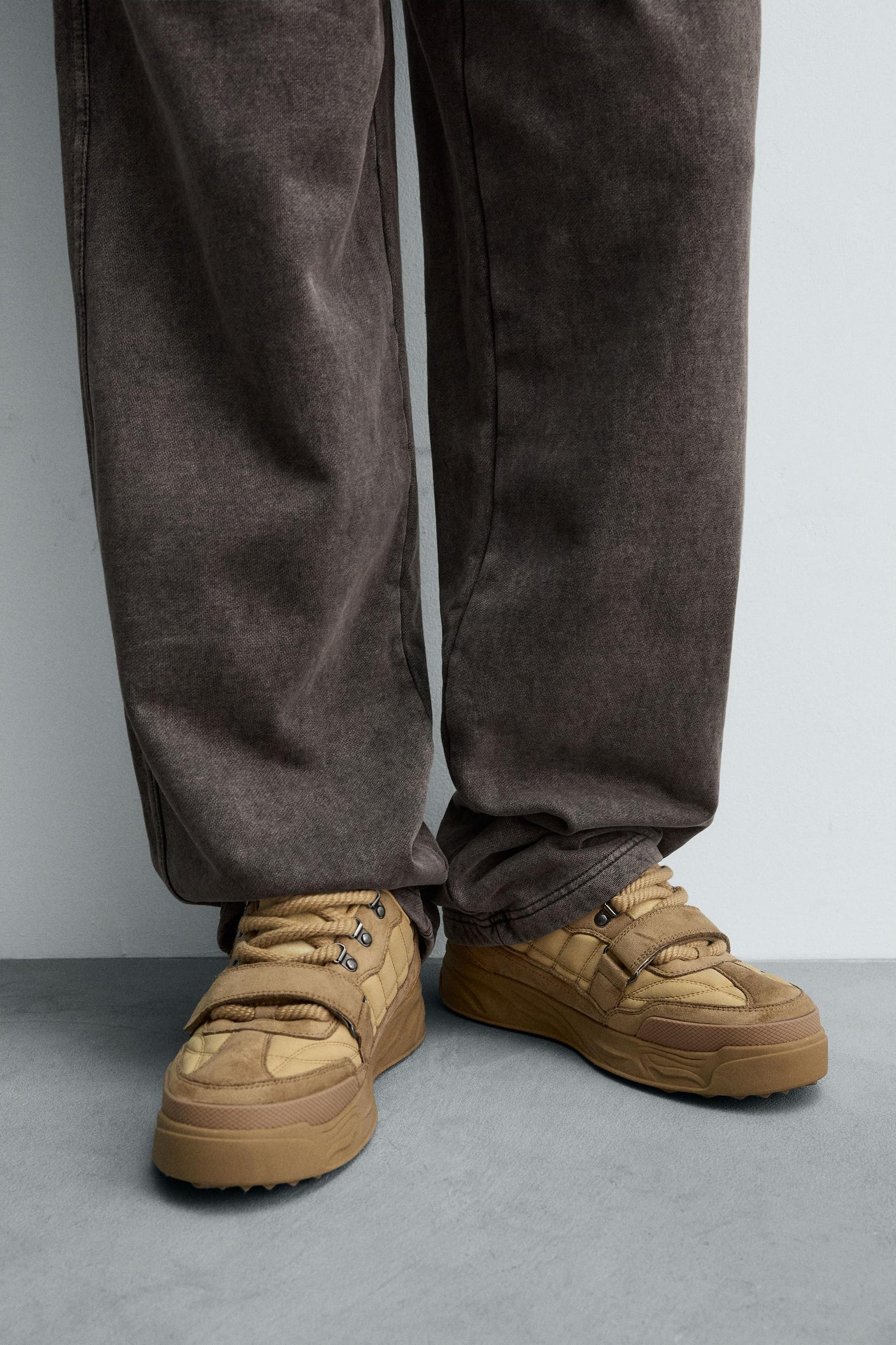 CHUNKY SKATE TRAINERS - Image 3