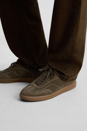 LEATHER TRAINERS WITH CONTRAST SOLE - Image 3