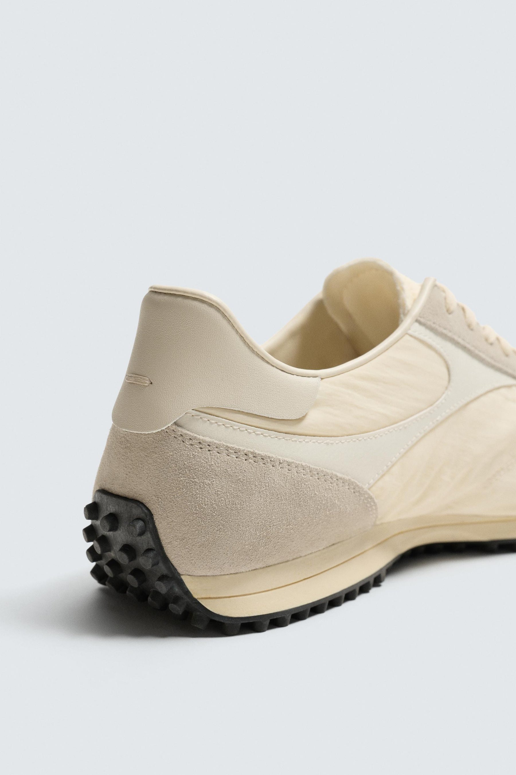 NYLON LIMITED EDITION TRAINERS - Image 3