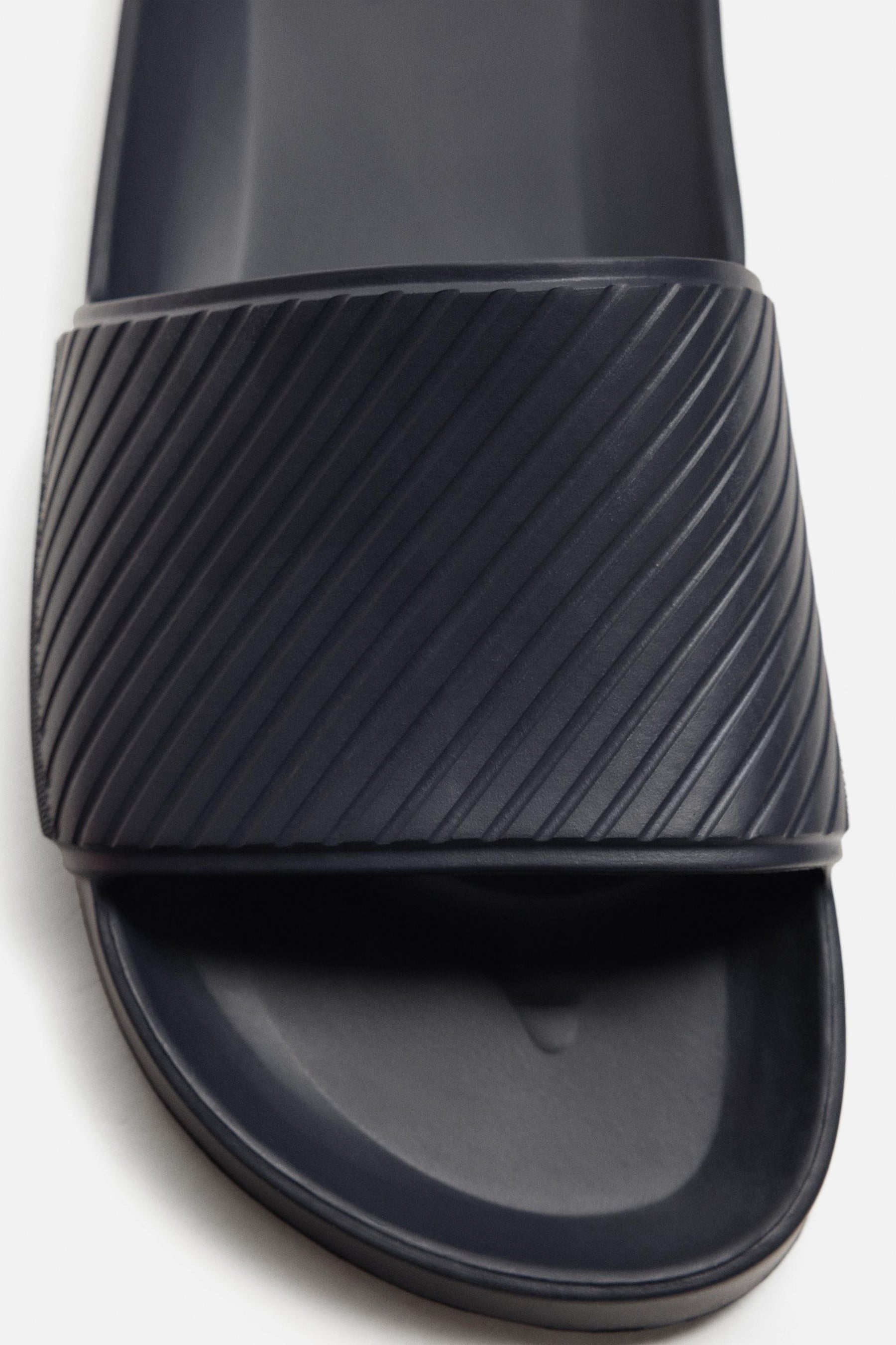 BATH SLIDES - Image 5