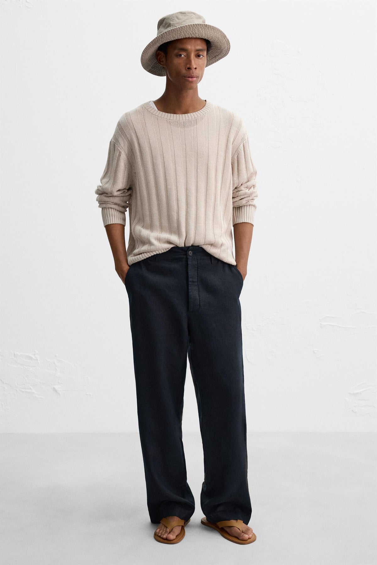 STRAPPY LEATHER SANDALS - Image 1