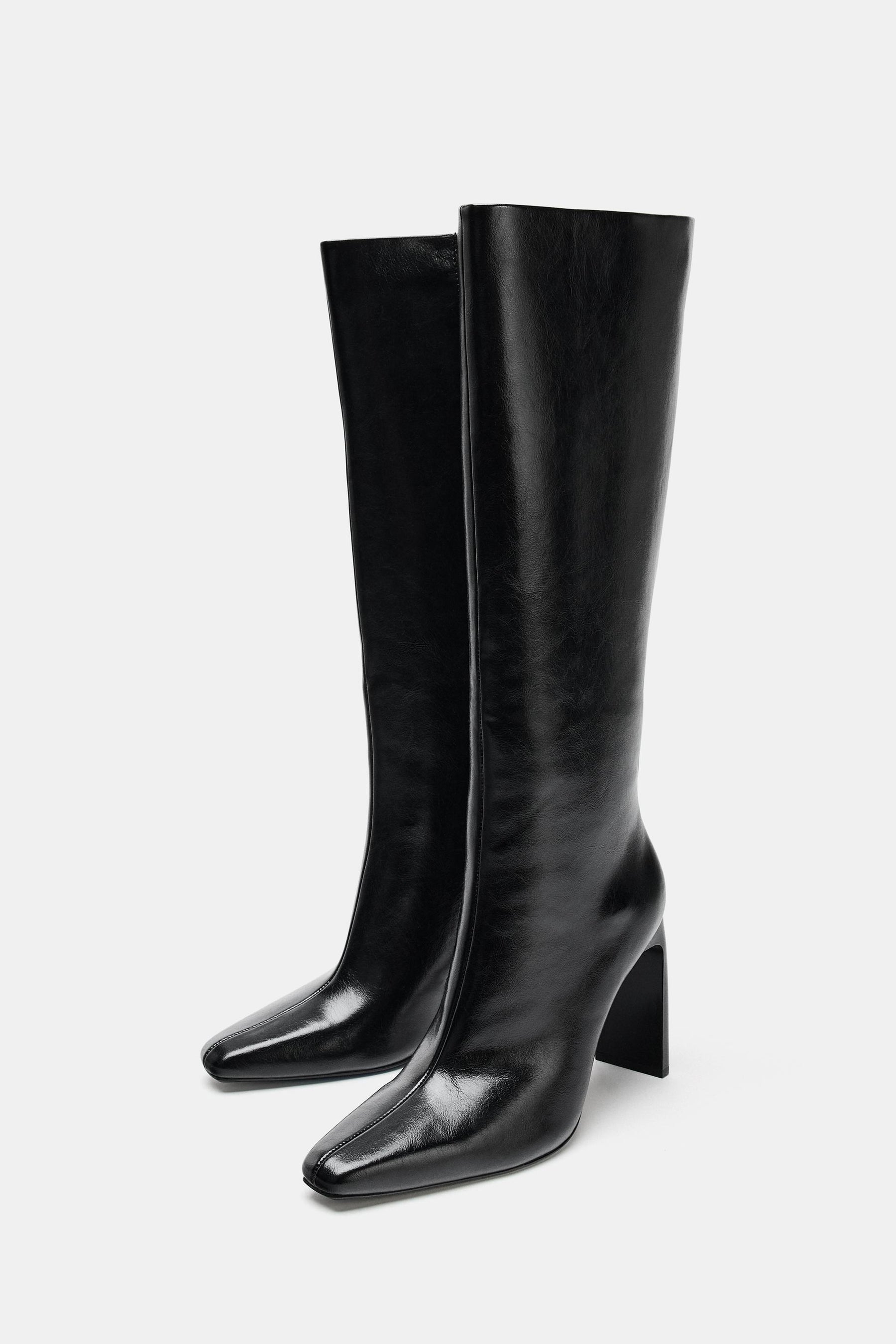 POINTED HEELED BOOTS